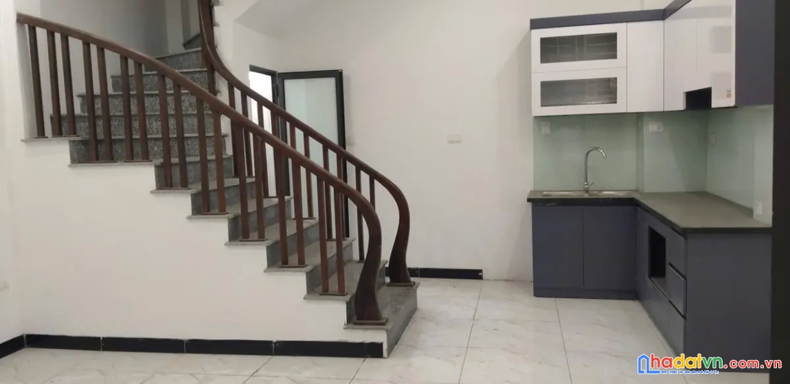 Bán nhà tả thanh oai. thanh trì. ô tô. dt 30m2. mt 5m. 5 tầng. giá 5,18 tỷ.