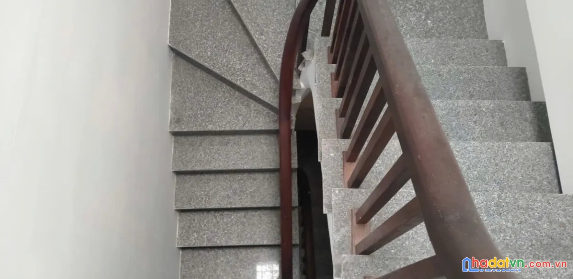 Bán nhà tả thanh oai. thanh trì. ô tô. dt 30m2. mt 5m. 5 tầng. giá 5,18 tỷ.