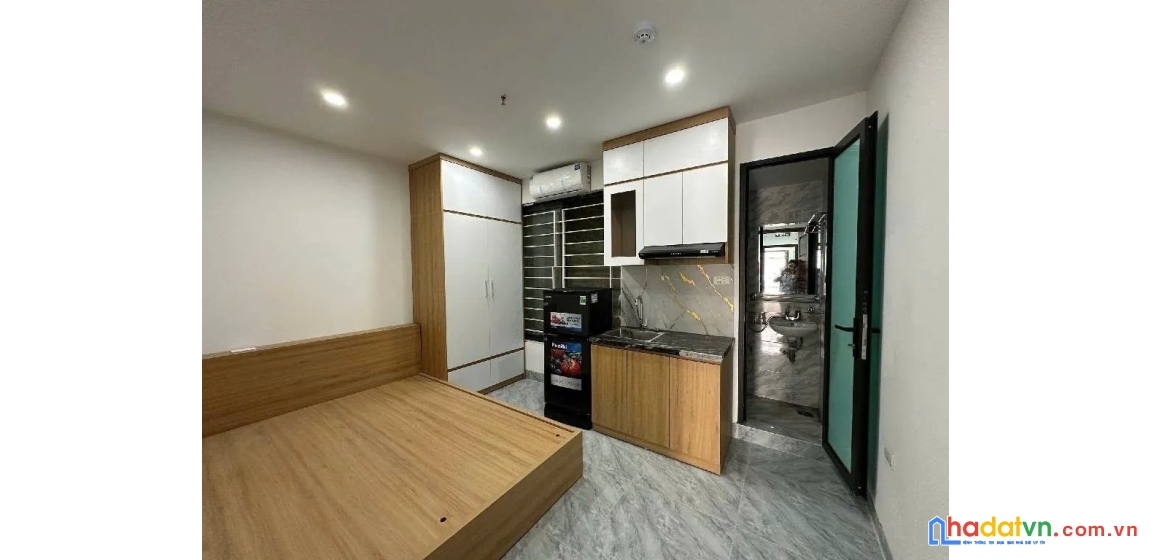Bán nhà đường láng. đống đa. 7 tầng thang máy. dt 48m2. mt 4. giá 16,2 tỷ.