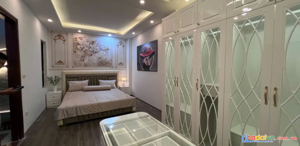 Bán nhà nhân hòa. thanh xuân. ô tô. kinh doanh. dt 34m2. mt 5,6m. 6 tầng. giá 13,15 tỷ.