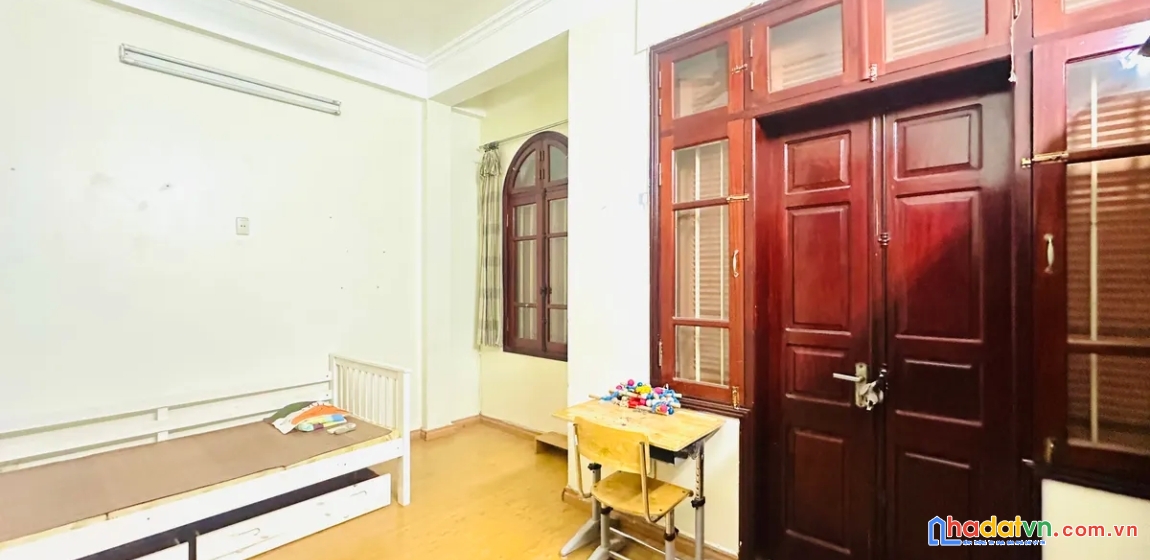 Bán nhà đặng tiến đông. đống đa. dt 50m2. mt 4,7m. 5 tầng. giá 16,4 tỷ. 