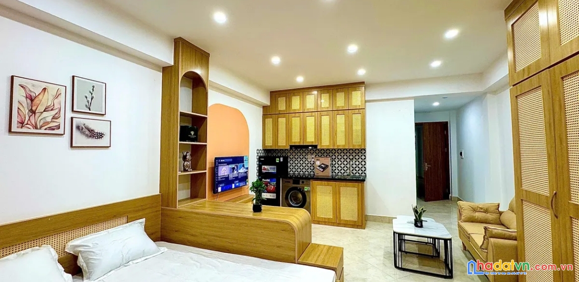 Bán nhà khương trung. thanh xuân. 7 tầng thang máy. ô tô. dt 143m2. mt 4,1m. giá 41,8 tỷ.