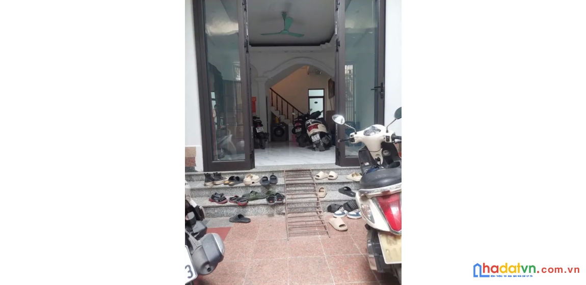 Bán nhà láng hạ. đống đa. dt 75m2. mt 4,8m. 5 tầng. giá 14,1 tỷ.