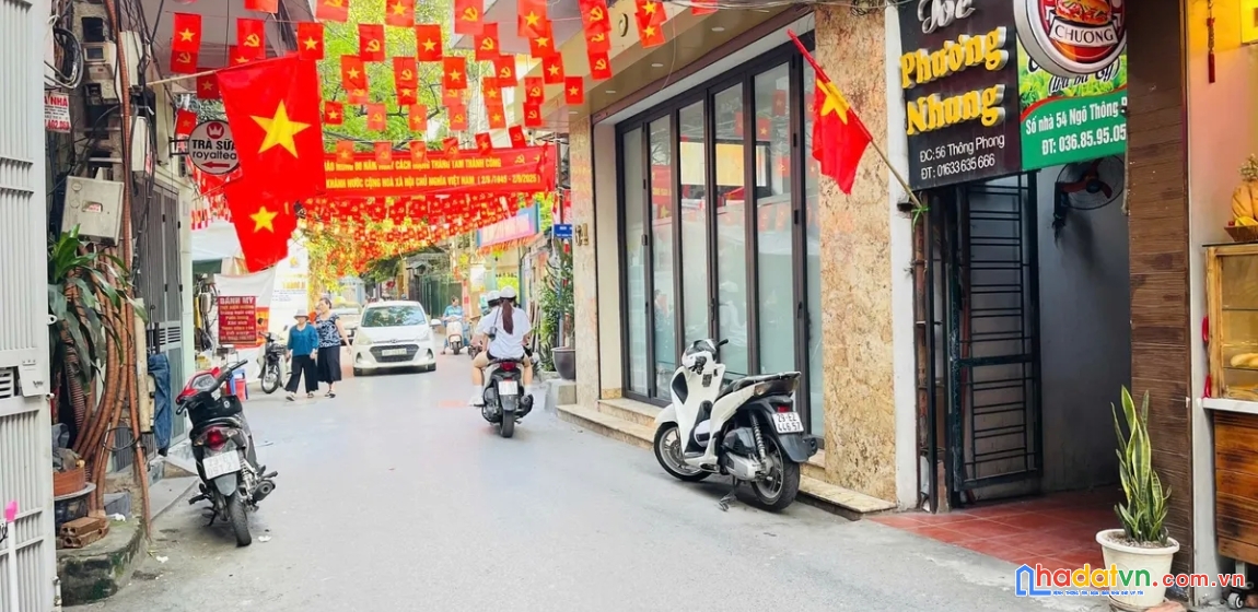 Bán nhà thông phong. đống đa. lô góc. ô tô. dt 52m2. mt 5,7m. 5 tầng. giá 32,3 tỷ.