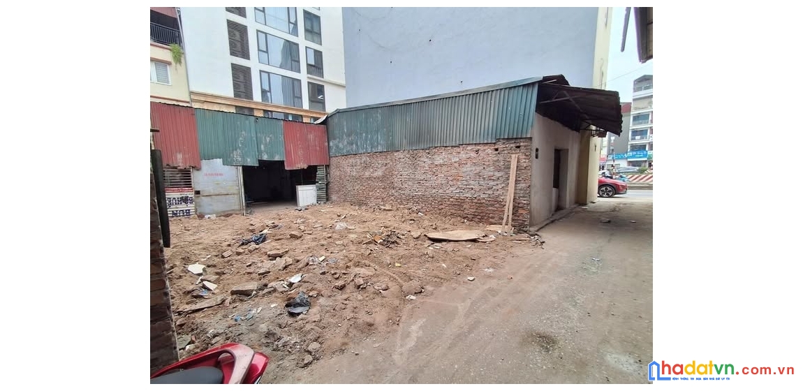 Bán đất phố trạm, long biên 51m, mt 5.8m. giá: 10.7 tỷ. lh: 0937158386