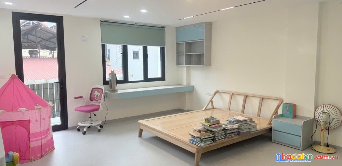 Bán nhà phố trần quang diệu 63m, 7 tầng, mt 5.2m. giá: 28.5 tỷ. lh: 0937158386