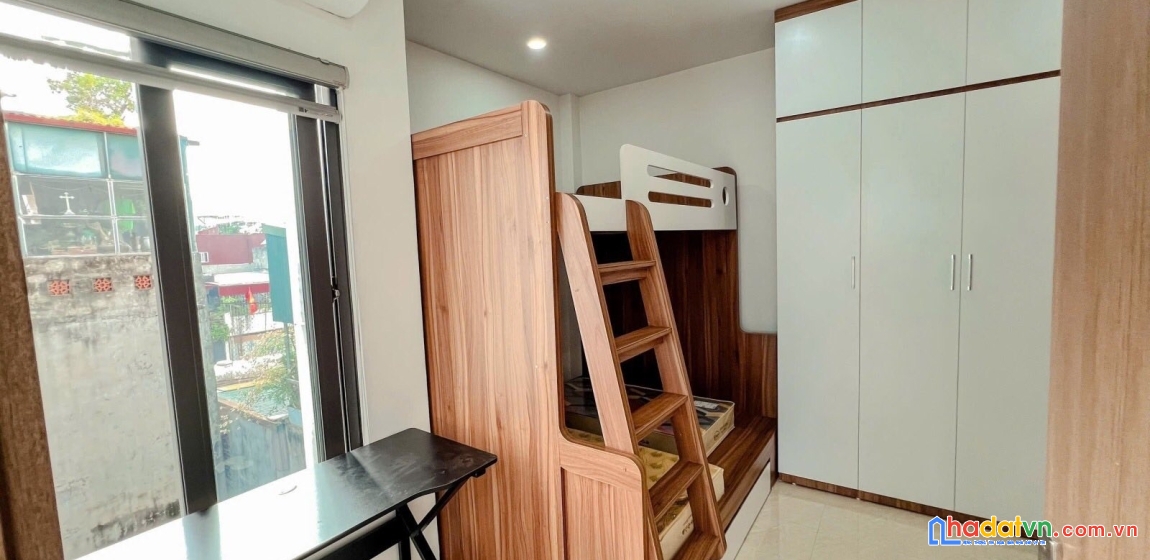 Bán nhà phố bạch mai, hai bà trưng 68m, 6 tầng. giá: 17.9 tỷ. lh: 0937158386