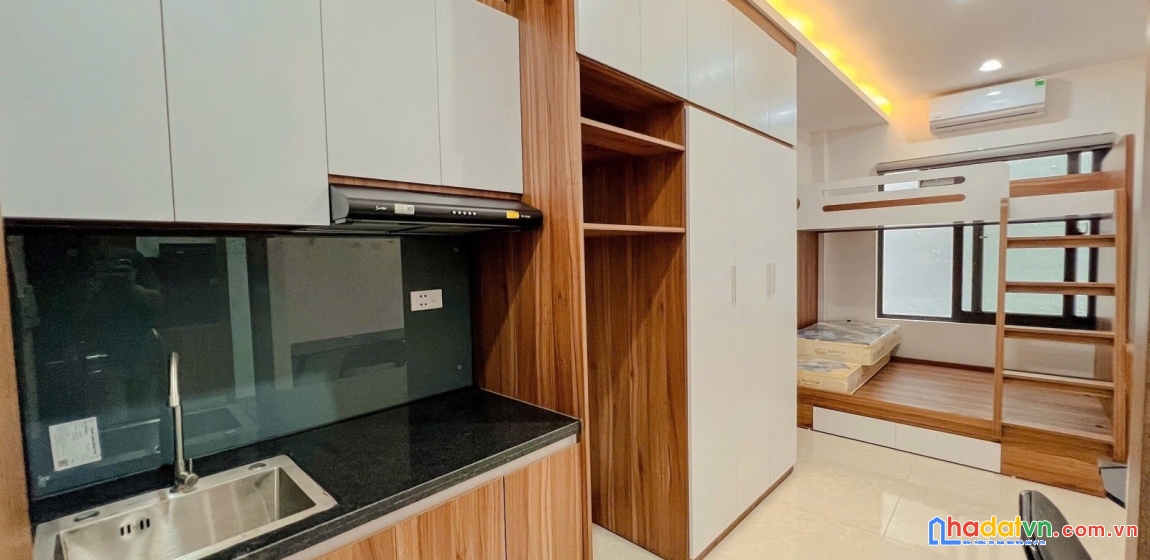 Bán nhà phố bạch mai, hai bà trưng 68m, 6 tầng. giá: 17.9 tỷ. lh: 0937158386