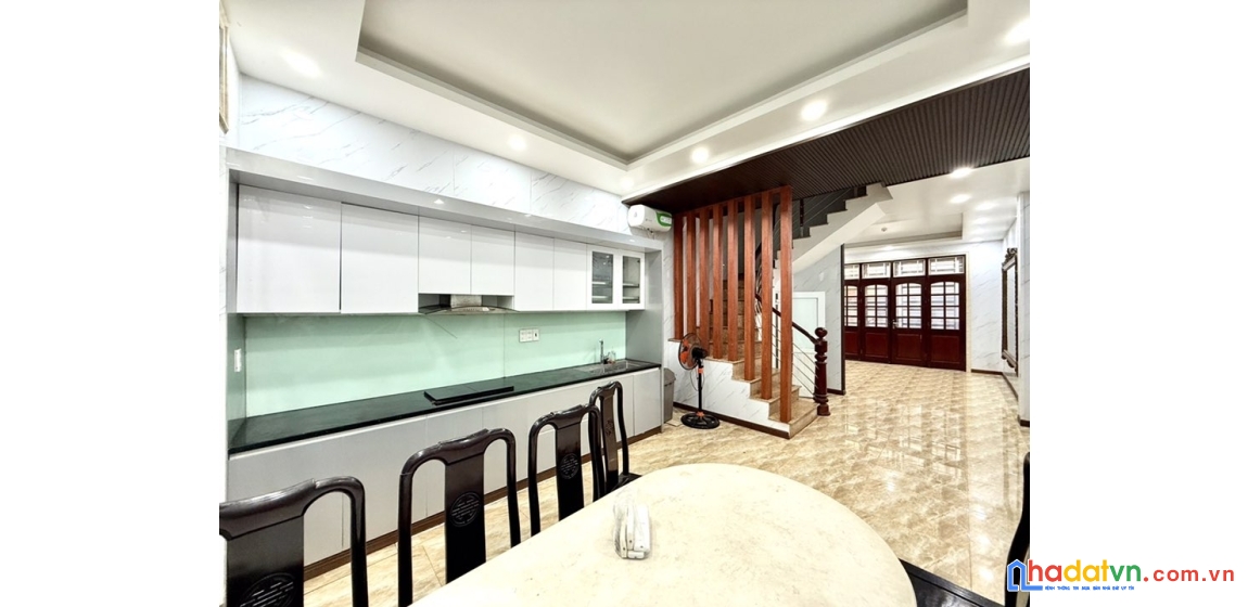Bán nhà phố nguyễn hy quang, đống đa 49m, 4 tầng. giá: 16.9 tỷ. lh: 0937158386
