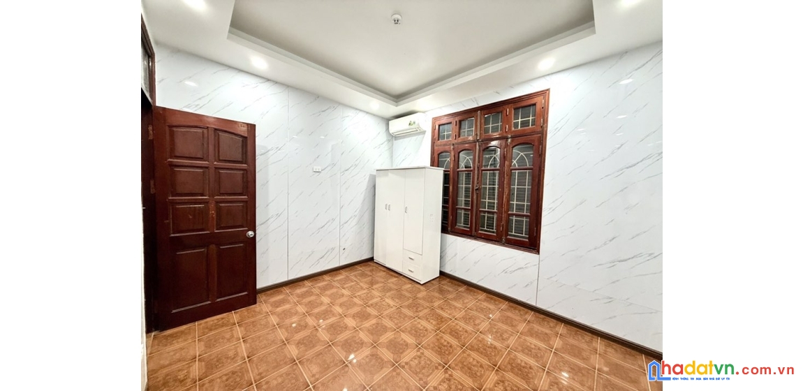 Bán nhà phố nguyễn hy quang, đống đa 49m, 4 tầng. giá: 16.9 tỷ. lh: 0937158386