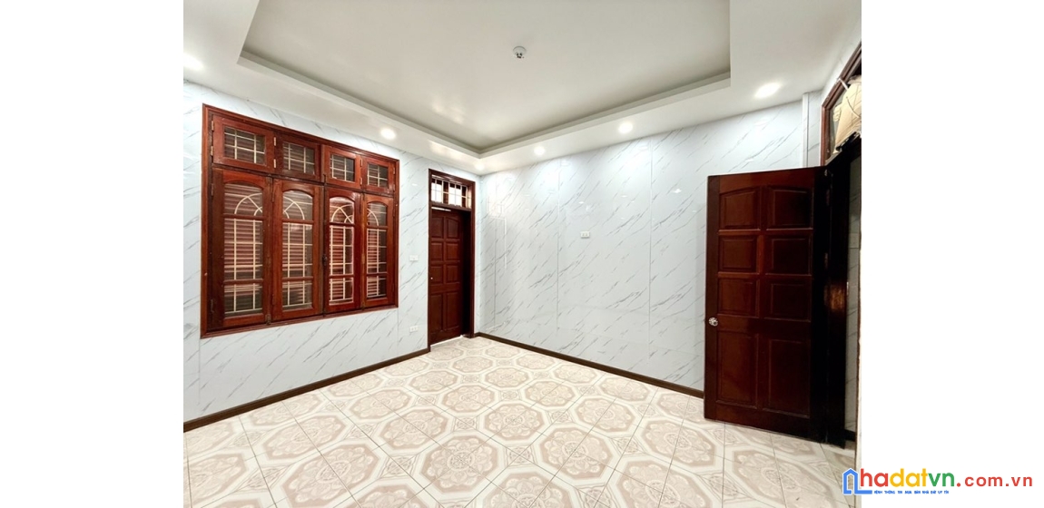 Bán nhà phố nguyễn hy quang, đống đa 49m, 4 tầng. giá: 16.9 tỷ. lh: 0937158386
