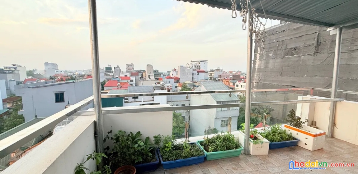Bán nhà an dương vương. tây hồ. 6 tầng thang máy. ô tô. dt 63m2. mt 5m. giá 15.5 tỷ.