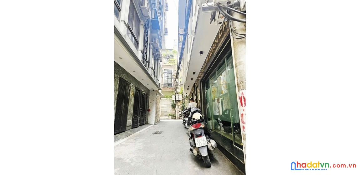 Bán nhà hoàng quốc việt. cầu giấy. thang máy. lô góc. ôtô. dt 181m2. mt 12,5m. giá 89,6 tỷ.