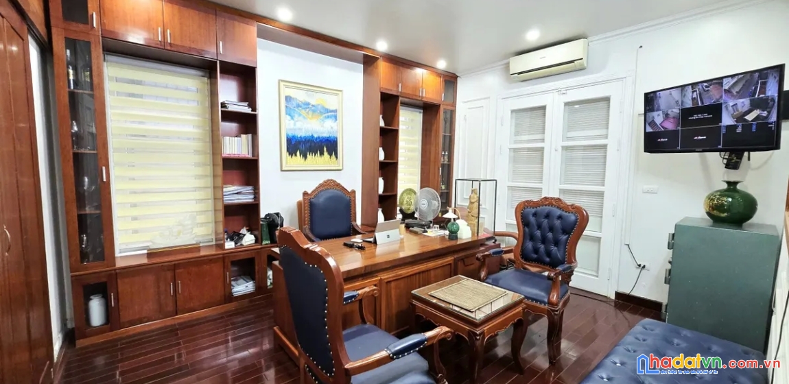 Bán nhà huy du. nam từ liêm. lô góc. ô tô. dt 131m2. mt 14m. 4 tầng. giá 48,2 tỷ