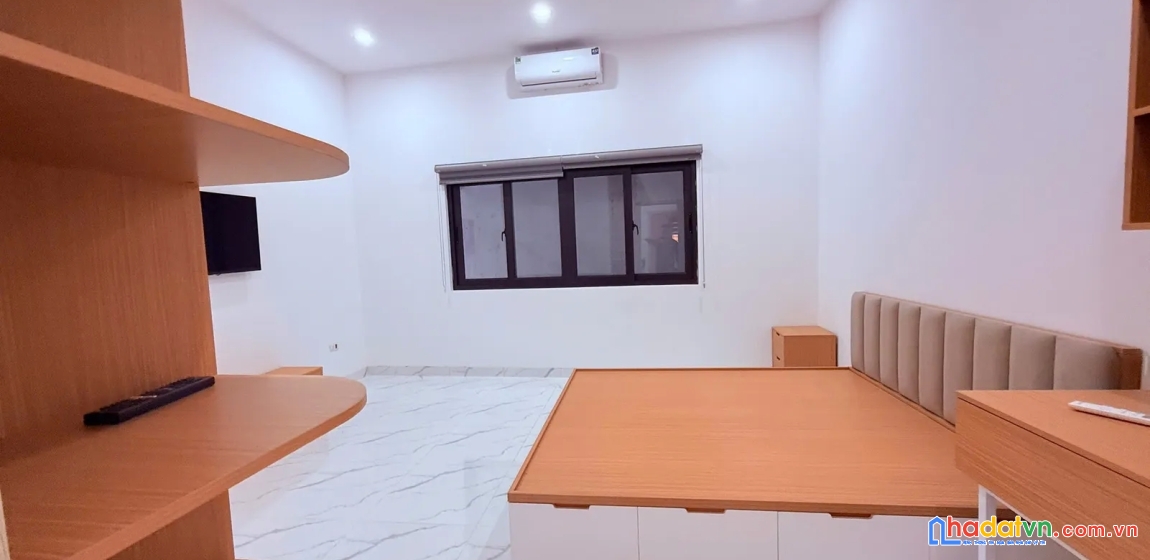 Bán nhà hoàng hoa thám. ba đình. dt 58m2. mt 4,9m. 3 tầng. giá 8,56 tỷ.