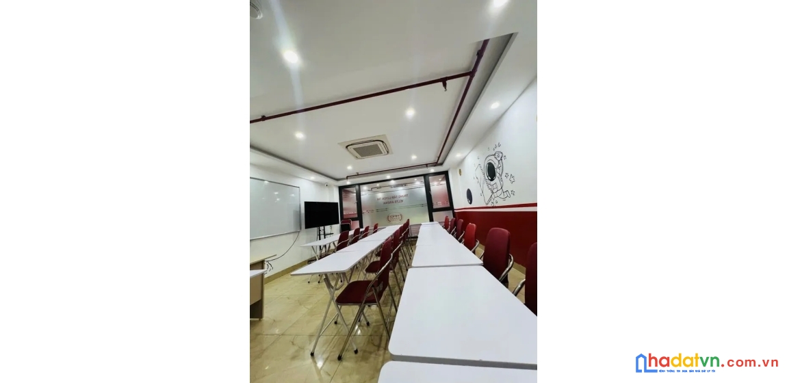 Bán nhà mặt phố trần bình. cầu giấy. thang máy. ô tô. vỉa hè. dt 80m2. mt 5m. giá 46,6 tỷ.