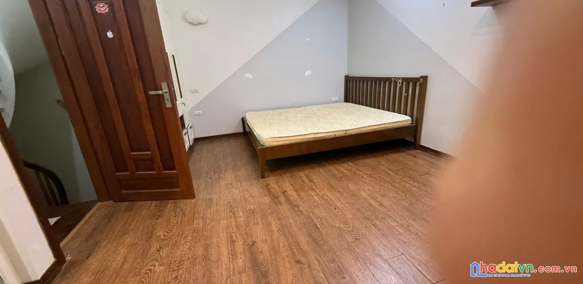 Bán nhà trần duy hưng. cầu giấy. dt 48m2. mt 5m. 5 tầng. giá 9,76 tỷ.