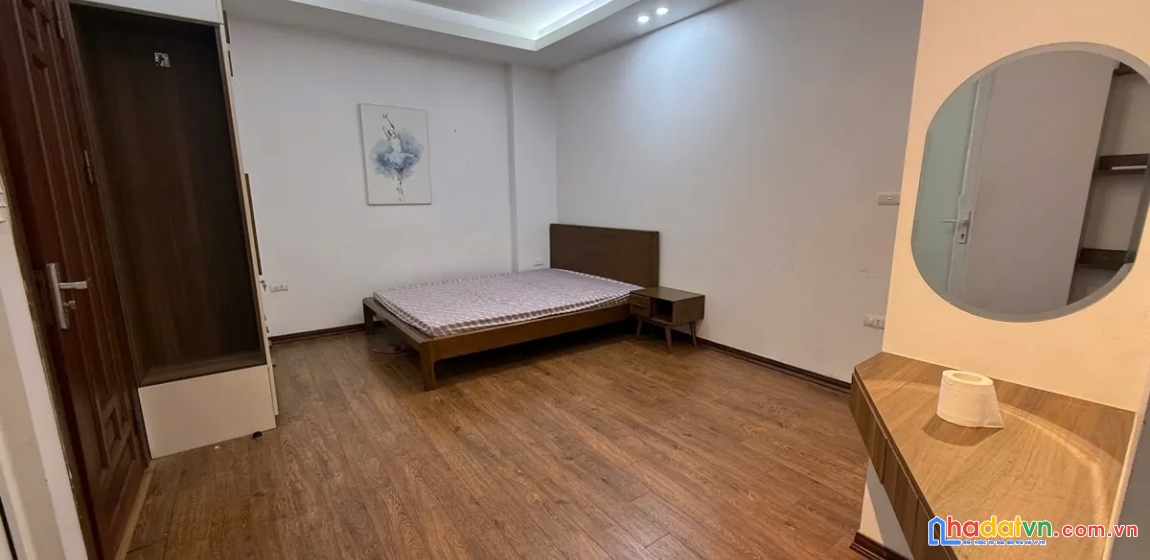 Bán nhà trần duy hưng. cầu giấy. dt 48m2. mt 5m. 5 tầng. giá 9,76 tỷ.