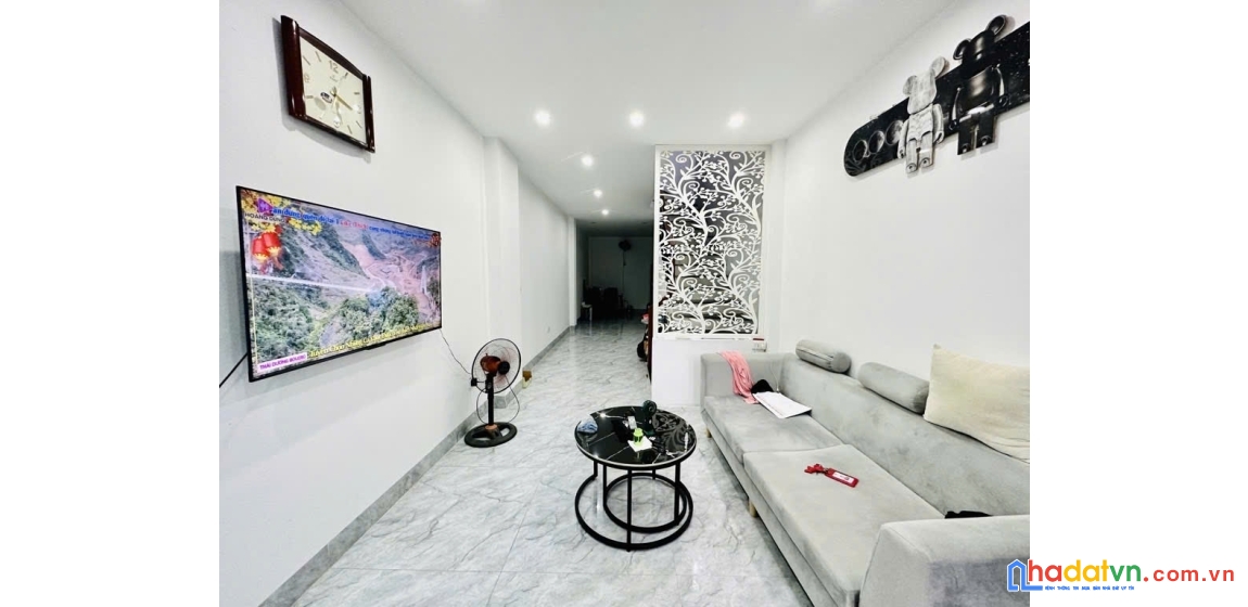 Nhà đẹp đội cấn ngõ thông gần phố 38m² x 5 tầng mặt tiền rộng 