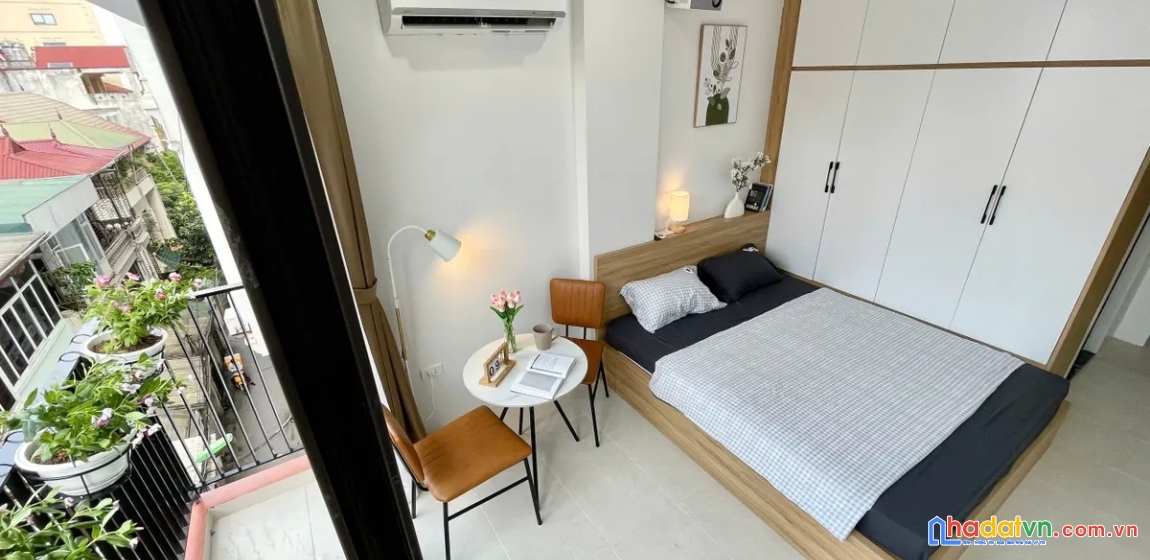 Bán nhà hoàng quốc việt. cầu giấy. 9 tầng thang máy. ô tô. dt 90m2. mt 6m. giá 40,3 tỷ.