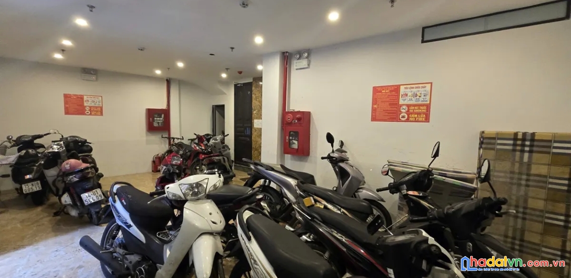 Bán nhà nguyễn khang. cầu giấy. 6 tầng thang máy. dt 78m2. mt 6,2m. giá 20,4 tỷ.