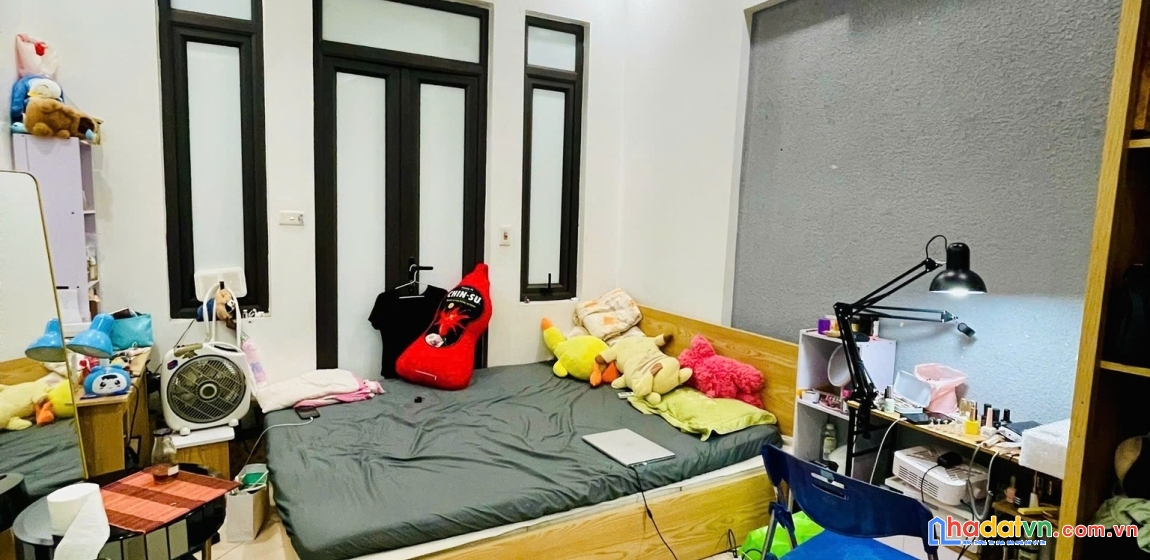 Nhà phân lô đường cầu giấy - ngõ nông -2 mặt thoáng  30m2x5t mt5m - 8.25tỷ