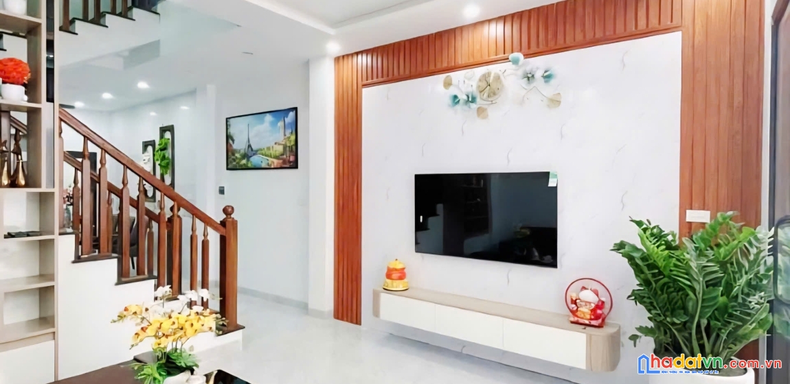 Bán nhà hoàng hoa thám ngõ ô tô thông, gần phố, 44m² x 5 tầng hơn 14 tỷ