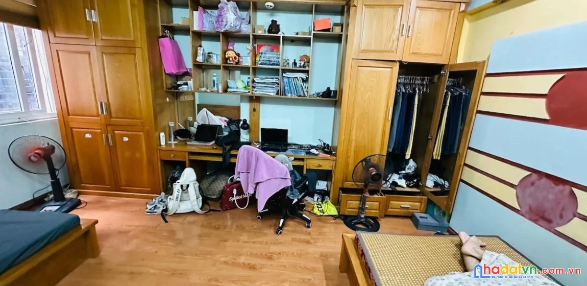Bán nhà nguyễn khánh toàn. cầu giấy. dt 32m2. mt 5,4m. 6 tầng. giá 9,15 tỷ.