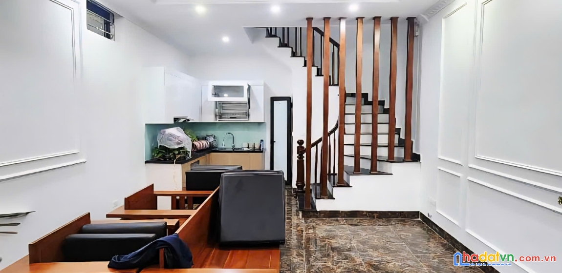Bán nhà cầu giấy trung tâm quận, 30m² x 5 tầng, hơn 7 tỷ – gần nguyễn khang, quan hoa