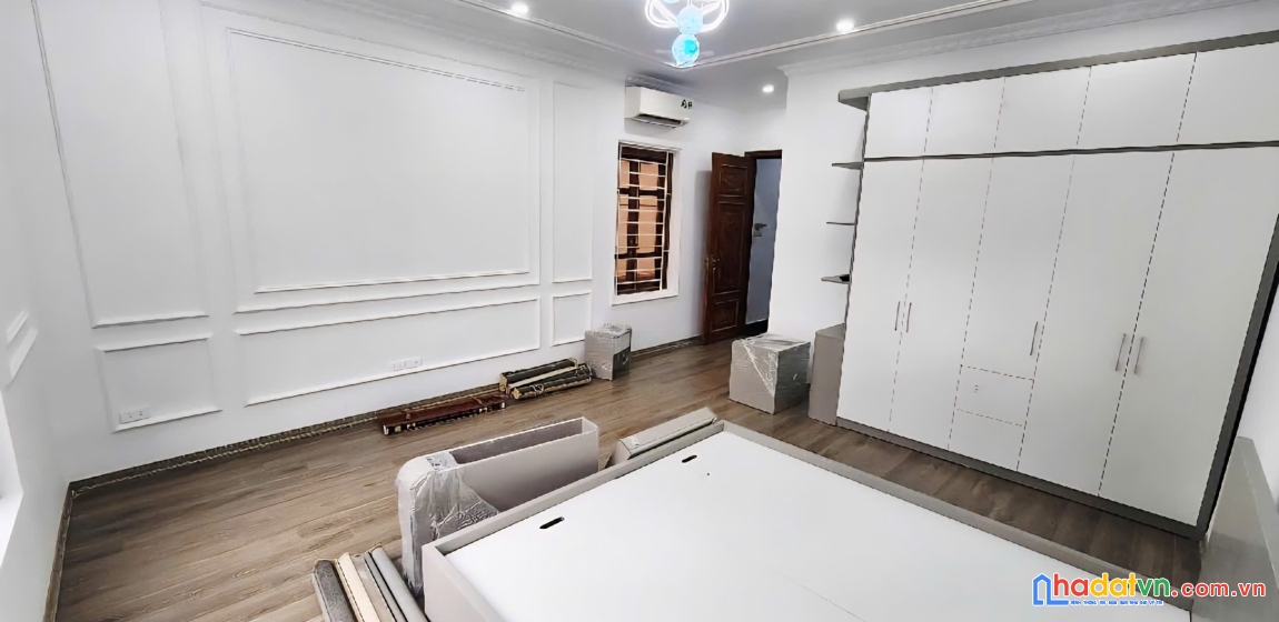 Bán nhà cầu giấy trung tâm quận, 30m² x 5 tầng, hơn 7 tỷ – gần nguyễn khang, quan hoa
