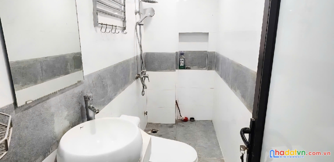 Bán nhà cầu giấy trung tâm quận, 30m² x 5 tầng, hơn 7 tỷ – gần nguyễn khang, quan hoa