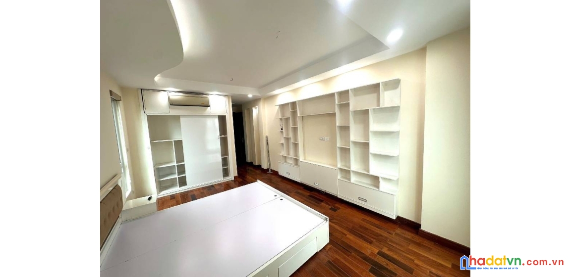 Tây hồ- đặng thai mai- nhà mới- ô tô- 5,5 tầng- sổ đẹp- 7 tỷ