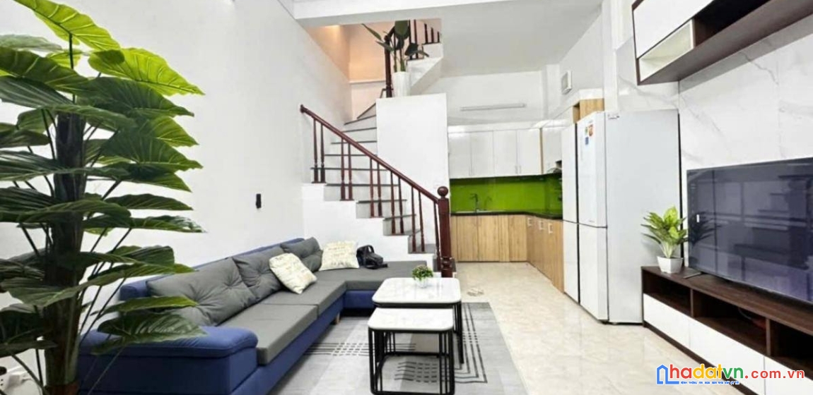 Nhà phân lô đường cầu giấy - oto 5 tạ đỗ cửa - ngõ nông - gần phố - full nội thất - dt 30m2x4t mt4m - 8.5tỷ 