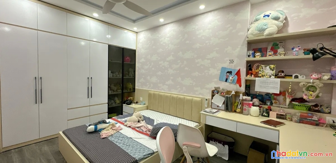 Bán nhà mặt phố đường hoàng mai. 6 tầng thang máy. ô tô. dt 73m2. mt 4,5m. giá 26,4 tỷ.