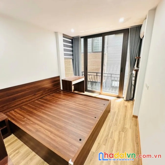 Bán nhà thái hà. đống đa. 6 tầng thang máy. dt 40m2. mt 4.2m. giá 18,7 tỷ. 