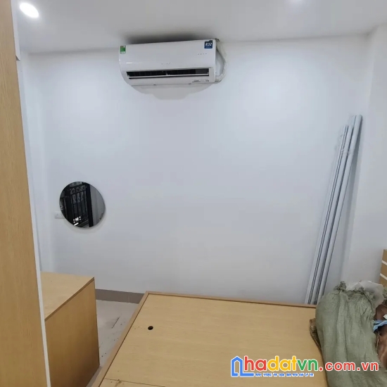 Bán nhà tôn thất tùng. đống đa. 7 tầng thang máy. dt 55m2. mt 5m. giá 13,4 tỷ.
