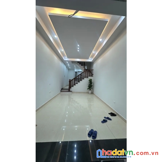 Bán nhà hoàng văn thái. thanh xuân. ô tô. dt 50m2. mt 4,2m. 5 tầng. giá 17,4 tỷ