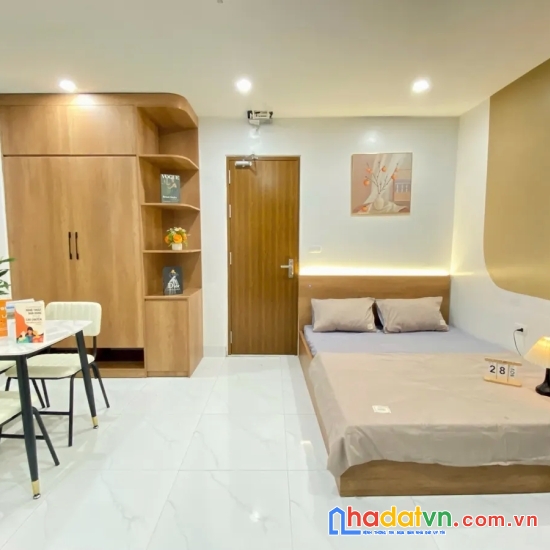 Bán nhà giáp bát. hoàng mai. 8 tầng thang máy. dt 57m2. mt 4m. giá 15,1 tỷ. 