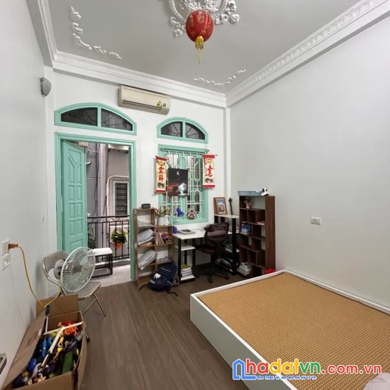 Bán nhà nguyễn phúc lai. đống đa. ô tô. dt 44m2. mt 3,4m. 4 tầng. giá 12,2 tỷ.