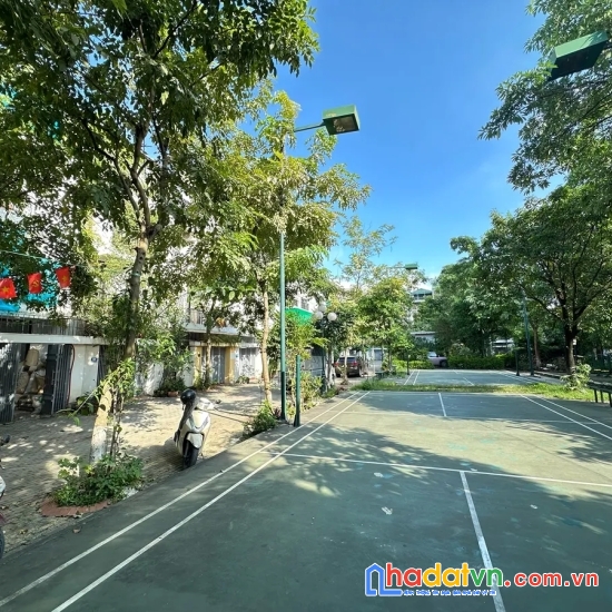Bán nhà lk ao sào. hoàng mai. ô tô. vỉa hè. dt 70m2. mt 5m. 4 tầng. giá 19,9 tỷ.