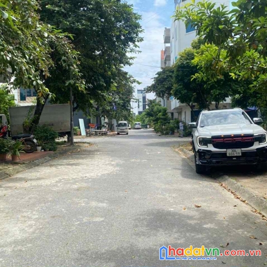 Cực hiếm (nhanh tay) bán đất tái định cư trâu quỳ/gia lâm/hà nội,33m2 mt 3.3m đường 11m