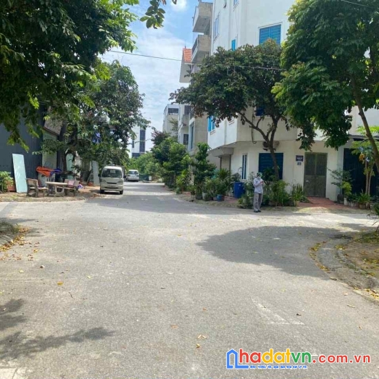Cực hiếm (nhanh tay) bán đất tái định cư trâu quỳ/gia lâm/hà nội,33m2 mt 3.3m đường 11m