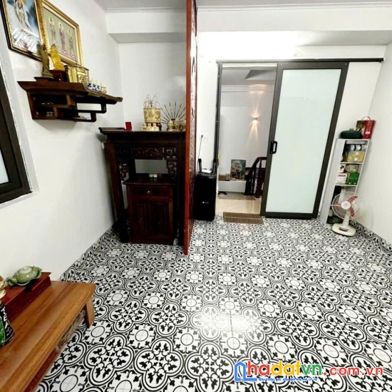 Nhà hồ tùng mậu - phân lô thoáng sáng - cách 2 nhà ra ôtô  - ngõ thông kd - 30mx5t - 8.2 tỷ