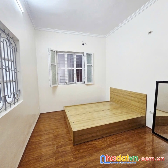 Nhà hồ tùng mậu - lô góc thoáng sáng - oto 5 tạ đua nhau - ngõ thông kd - 30mx5t - 8.2 tỷ