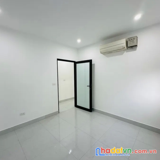 Bán nhà đẹp ở ngay định công hạ. hoàng mai. lô góc. dt 63m2. mt 4. 2 tầng. giá 3,79 tỷ.