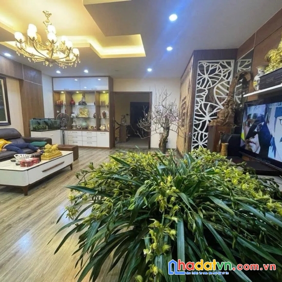 Bán nhà nguyễn hữu thọ. hoàng mai. thang máy. ô tô. vỉa hè. dt 90m2. mt 6,3m. giá 46,3 tỷ.