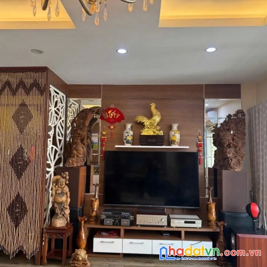 Bán nhà nguyễn hữu thọ. hoàng mai. thang máy. ô tô. vỉa hè. dt 90m2. mt 6,3m. giá 46,3 tỷ.