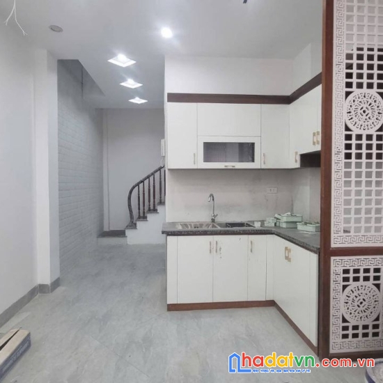 Bán nhà ngõ chùa xa la, siêu phẩm ô tô vào nhà, gần hồ, thang máy, chỉ 7.4 tỷ!