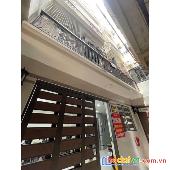 Bán nhà hoàng mai - hoàng văn thụ, 82m, 6 tầng. giá: 18.8 tỷ. lh: 0937158386