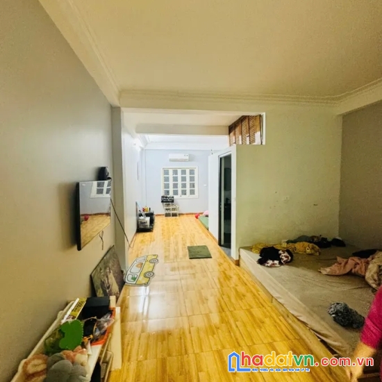 Bán nhà mặt phố nguyễn khoái. hoàng mai. ô tô. dt 107m2. mt 4.3m. 5 tầng. giá 34.3 tỷ.